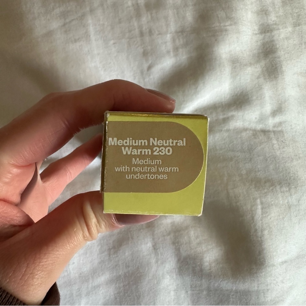 Kosas Revealer Skin-Improving Foundation - Picture 3 of 6